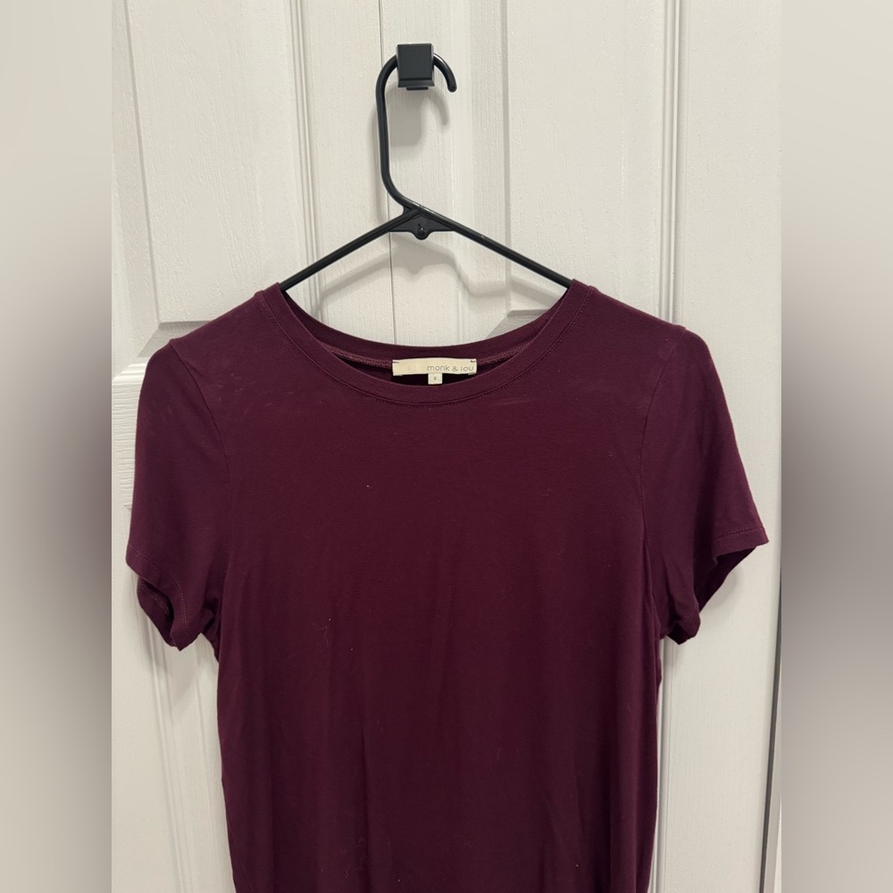 Women's Short Sleeve Burgundy Tee
